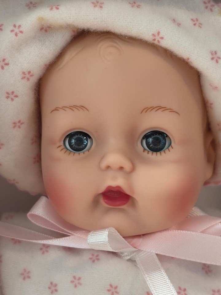 MADAME ALEXANDER HUGGUMS TLC DOLL LOT SOME HAVE STAINING FROM STORAGE ...