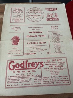 Dagenham v Edgware Town Corinthian League Football Programme Season 1960 1961