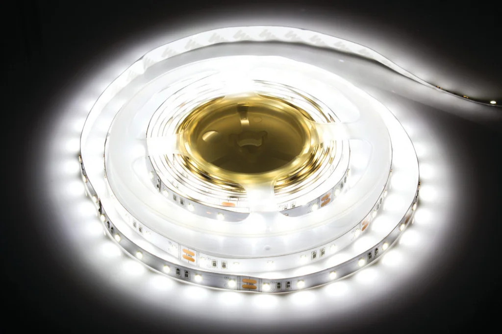 LED Tape 2835 SMD 24v 10mm 50m Reel 6500K IP20 11.28w/M 1000lm/M 5m Max Integral