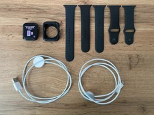 Apple Watch Series 6 / 44mm Space Grau Alumin...