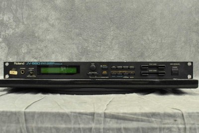 Roland Jv-880 Multi-timbral Synthesizer Module 1u Rack Processor