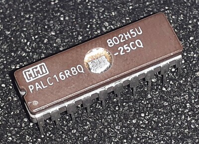 1 pcs. PALC16R8Q-25CQ CMOS Programmable Array Logic, Erasable,, CERDIP20