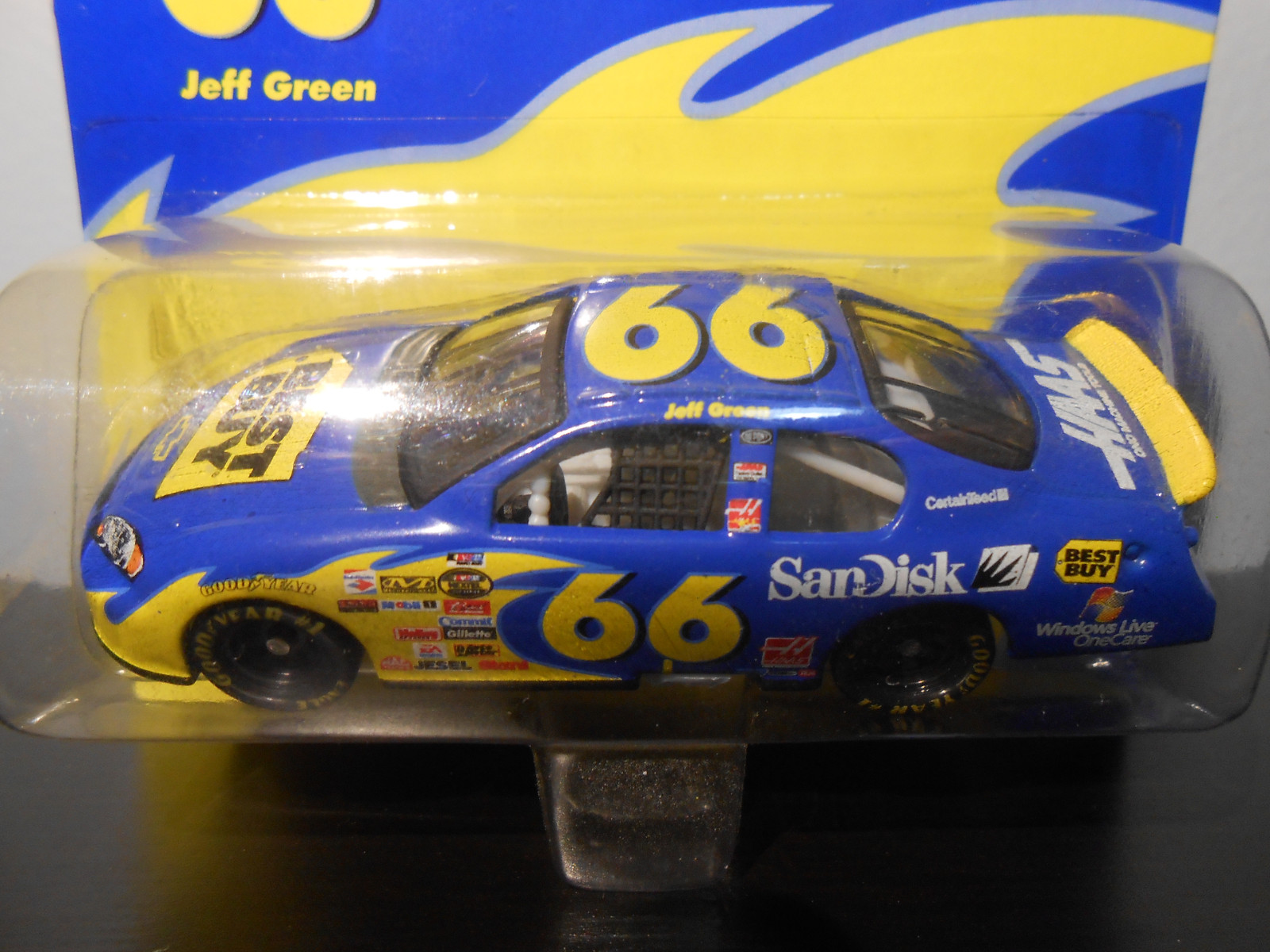 Jeff Green 2006 #66 Best Buy Chevy NASCAR 1/64 Motorsports Authentics Diecast