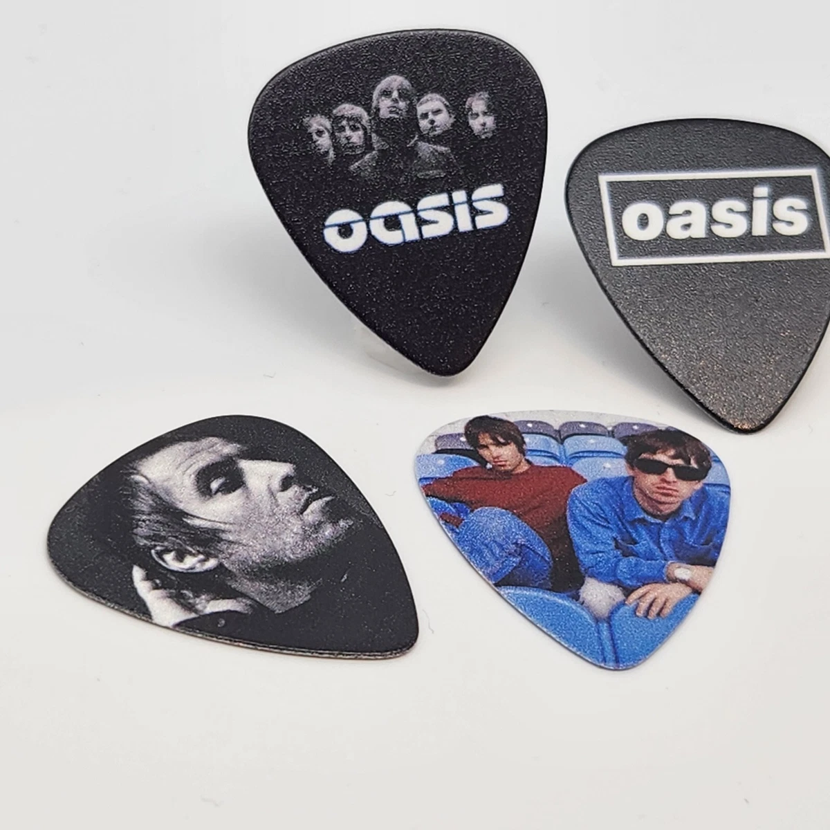 Oasis plectrum deals