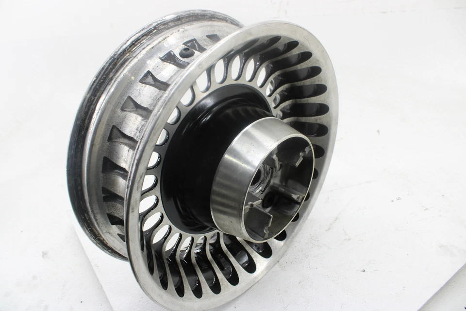 Harley-Davidson Touring Electra Road King 2008-2013 rueda trasera 28 radios 16x5 Foto 3 de 4