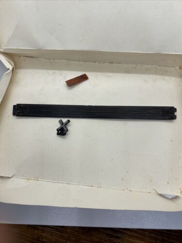 Vintage Tyco Operating Crossing Gate HO scale PARTS ONLY WITH ORIGINAL BOX - Picture 4 of 8