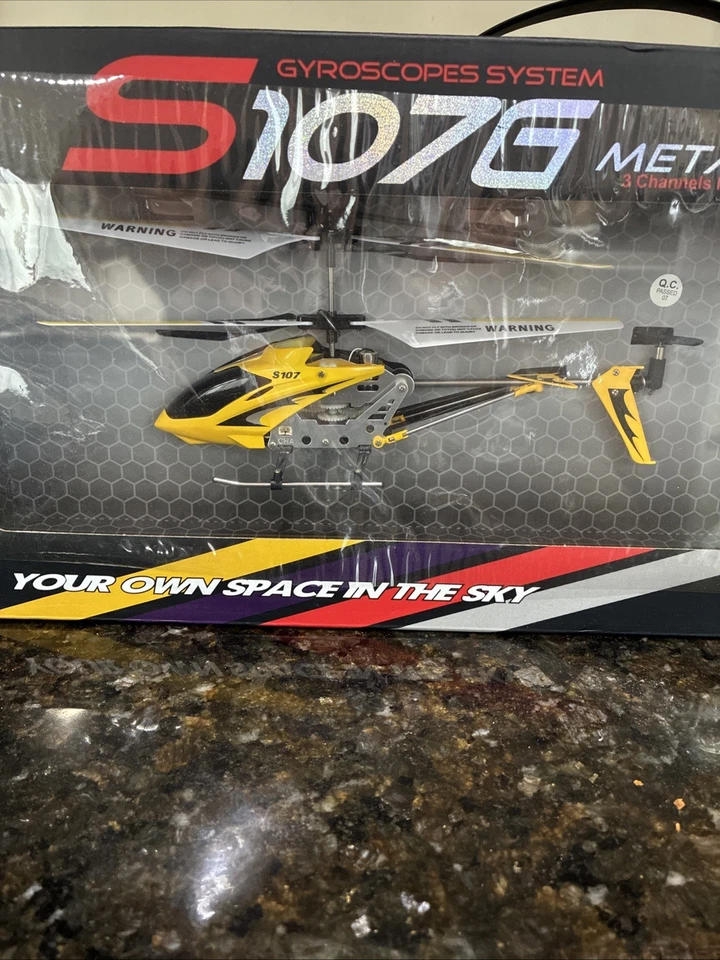 Syma RC Helicopter 3.5CH S107G Mini Aircraft Metal Remote Control GYRO Kids Gift - Image 2 of 4