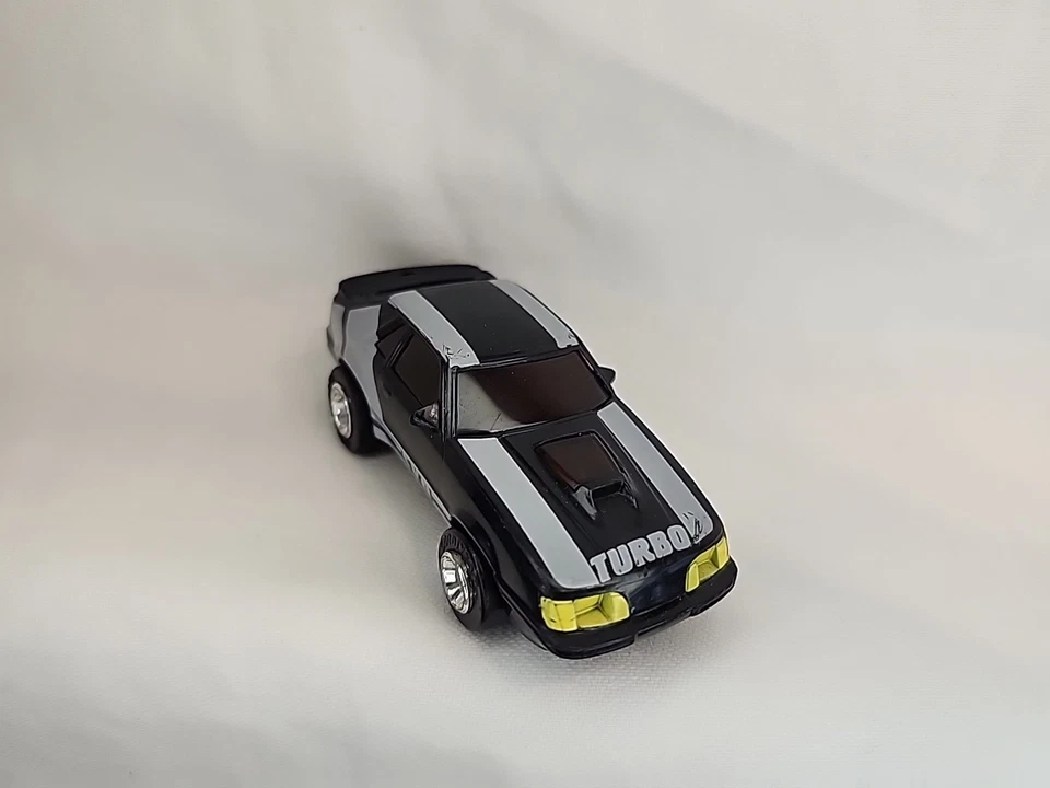Ford Mustang SVO 1984 Turbo Power Rod Playskool coche de juguete recargable de colección  Foto 4 de 4