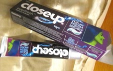 Closeup Zahnpasta-Gel Everfresh Eucalyptus Fr...