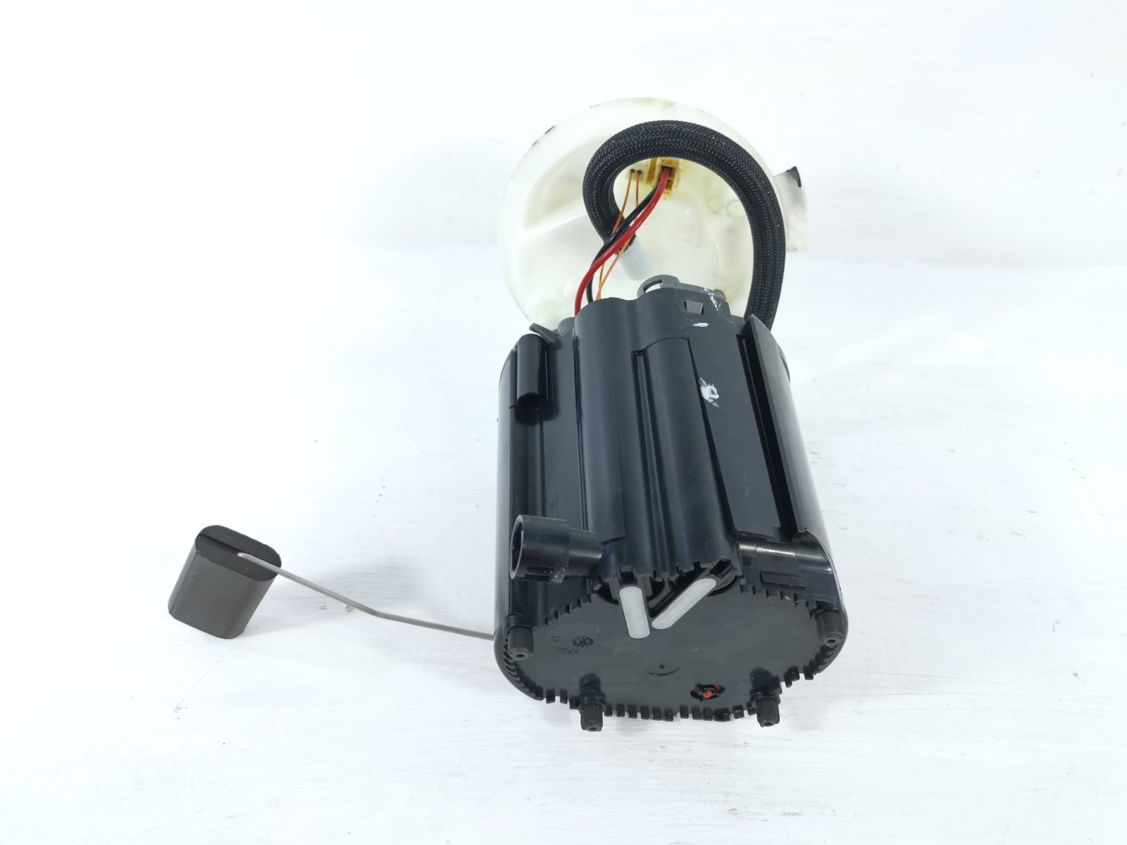 Maserati Levante 2017 AWD 3.0 Fuel Gas Tank Pump Level Sending Unit 670035006