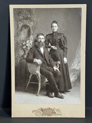 Antique Cabinet Card, Featuring Couple From Lake City, MN, ￼