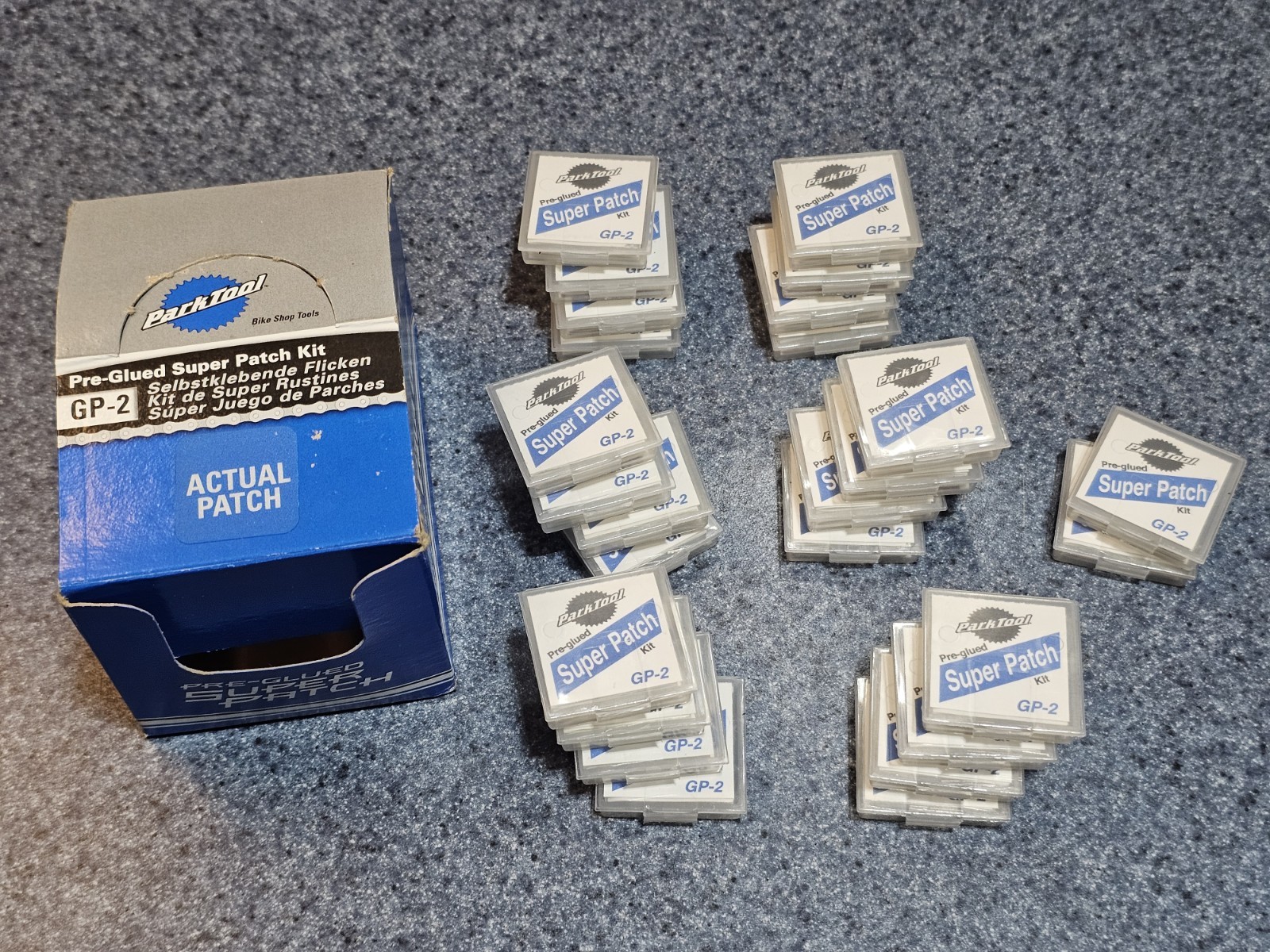 Bicycle Tools / Park Tool GP-2 Pre-Glued Super Patch Puncture Repair Kit Lot/26