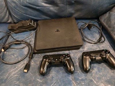 Sony PS4 PlayStation 4 ,1 TB Black ,2 Controllers ,+ Dock Charger