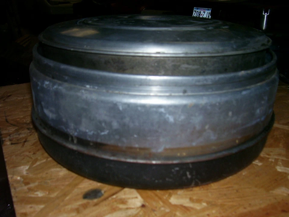 Cadillac Air Breather 1952 respirador de baño de aceite Foto 2 de 4