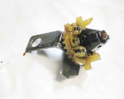 Briggs and Stratton Engine 126T02-1401-B1 Governor Oil Slinger 691997, 493737