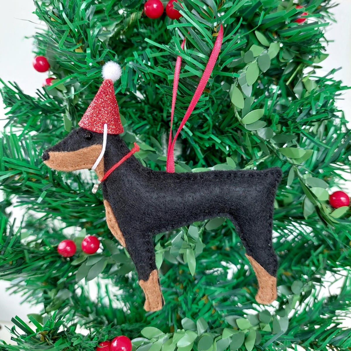 Doberman Dog Felt Christmas Tree Decorations with Detachable Party Hat  Birthday