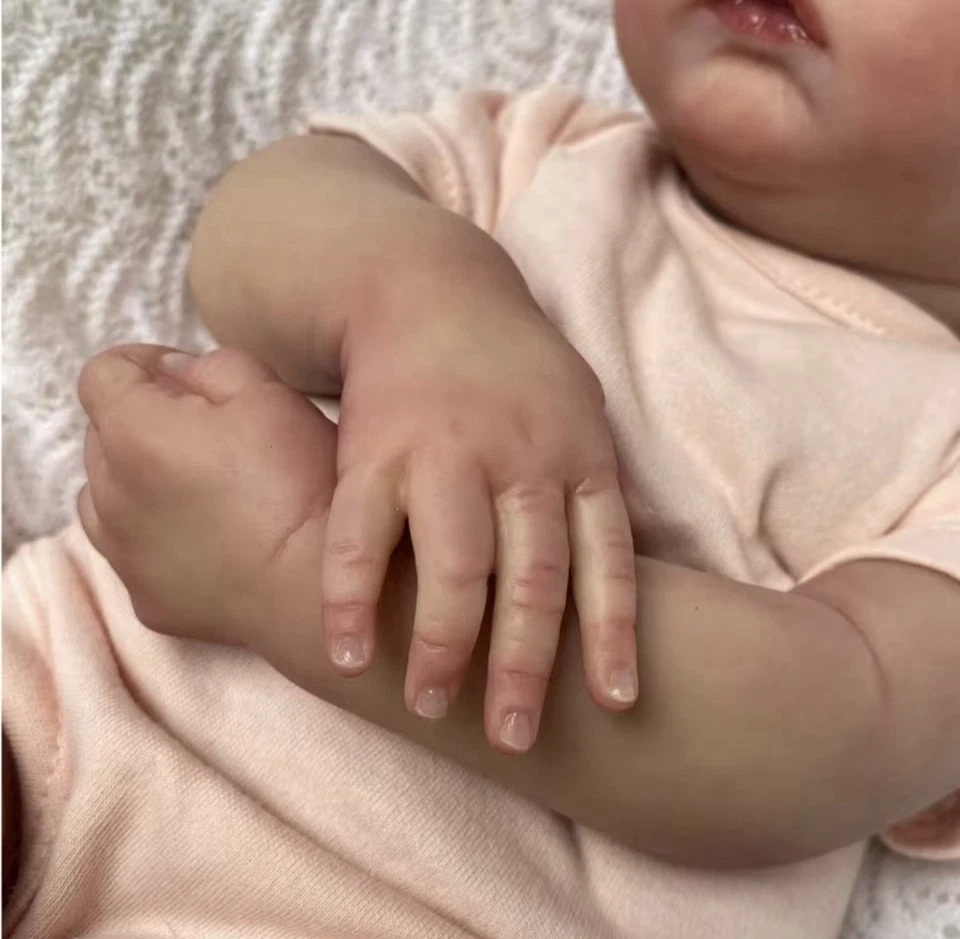 bébé reborn silicone - Photo 2/3