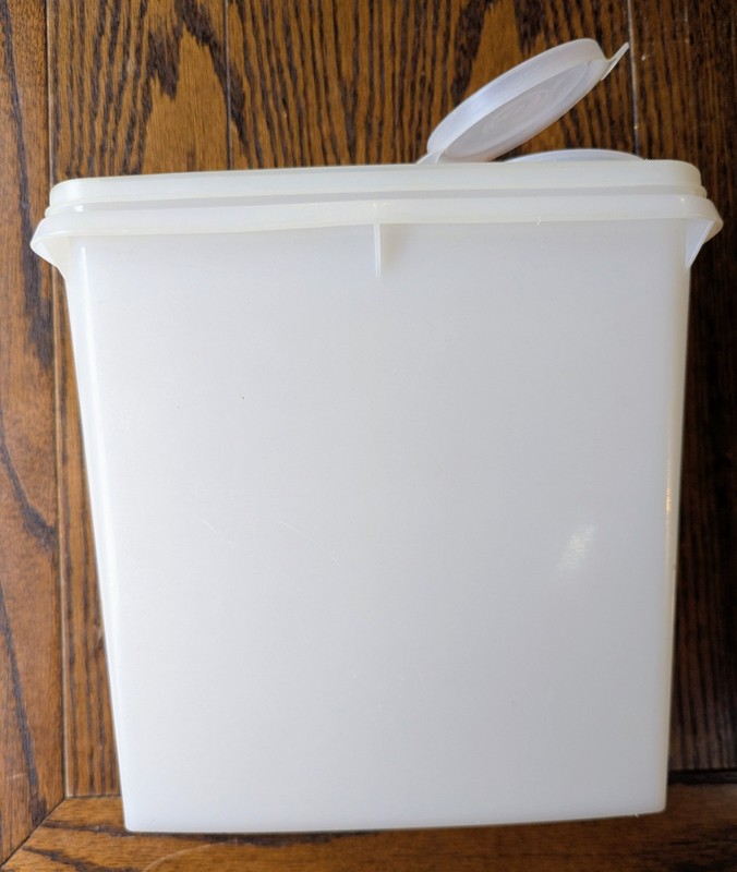 Vintage Tupperware Cereal Keeper 2 Qt Container #469 Lid #470 Cap #471 Clear EUC