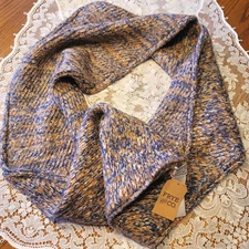 NWT Frye And Co Warm Winter Infinity Scarf Soft Blue Gold White Cold Weather 