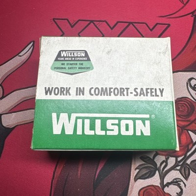 Vintage willson R501 Filters For 600A Mask Sold As A Collectible Or prop m12