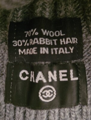 Chanel Wool Knit Beanie Hat Real Rabbit Fur Rare MADE IN  display picture 2