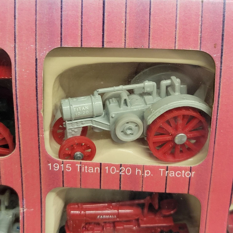 Vtg Ertl 1/64 International Harvester Historical tractor 6pc set diecast/plastic - Image 4 of 4