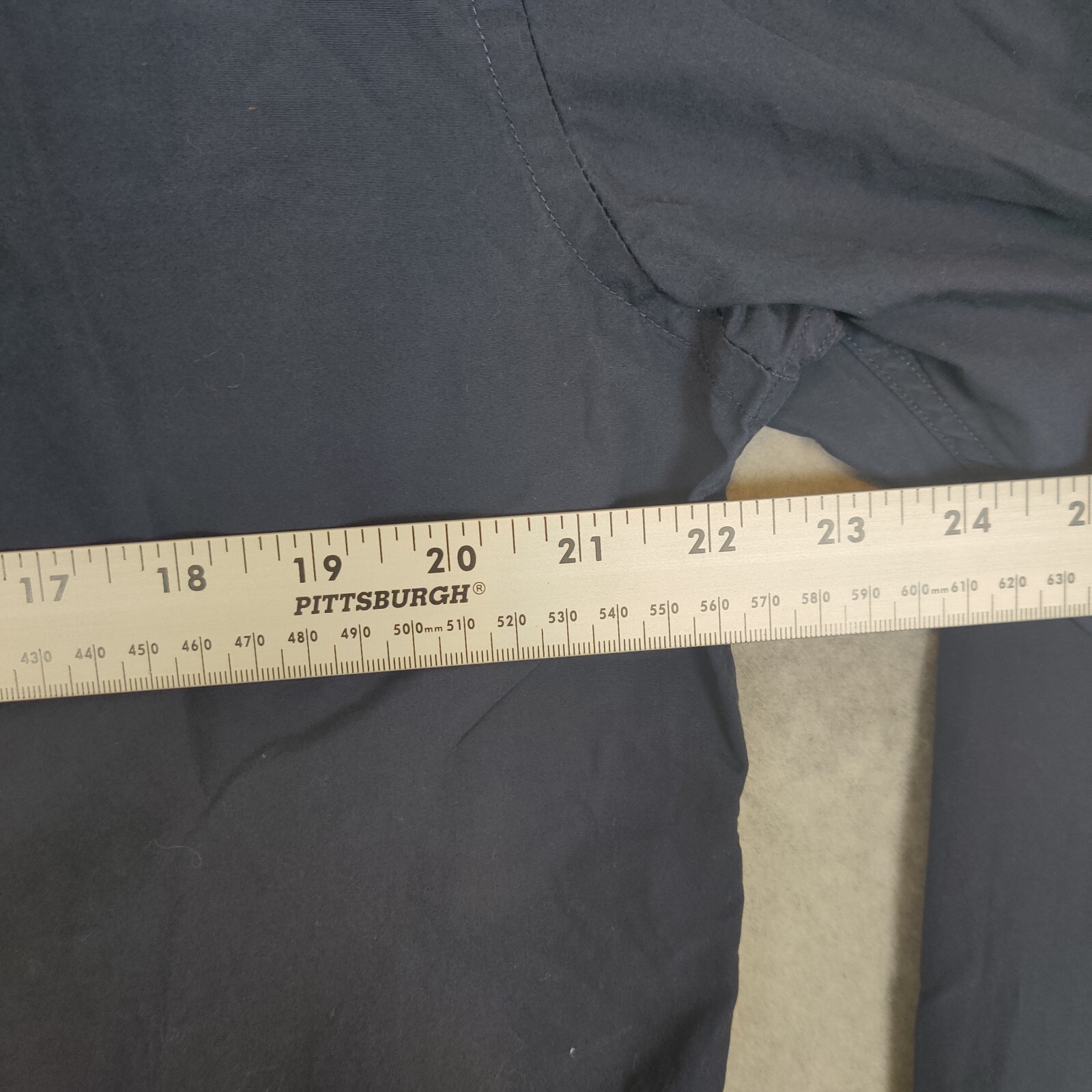 UNTUCKit Men Button Down Large Solid Blue Long Sl… - image 8