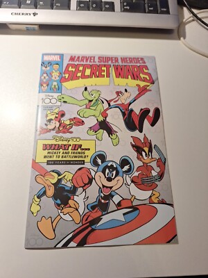 US MARVEL Amazing Spider-Man (7th Ser) #37 DISNEY MARVEL SECRET WARS COVER