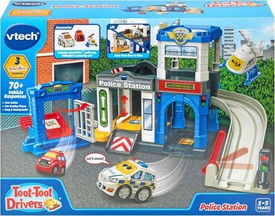 Toot-Toot Fahrer Polizei Station Auto Spielset Enthält Spielzeug, Hubschrauber