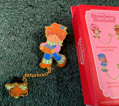 Strawberry Shortcake & Sidekick Chain Pin + BOX  Huckleberry Pie And Pupcake NEW