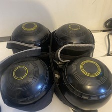 Set of 4 Almark Clubmaster Lawn Bowls & Bowls Carrier - Size Medium ~ 1.451kg