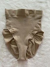 Skims mid high-waisted seamless sculpt shapewear brief underwear size small NWOT