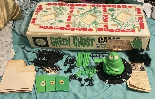 RARE Vintage 1965 Green Ghost Glow In the Dark Board Game Transogram 99% Read Ec