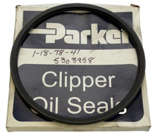 NEW IN BOX Parker 3QTR19 Oil Seal