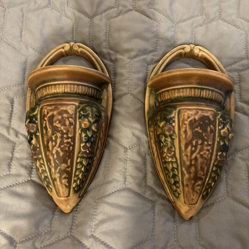 VINTAGE  Set Of 2 ANTIQUE ROSEVILLE FLORENTINE  ART POTTERY WALL POCKET 8.5"