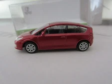 NOREV CITROEN C4 COUPE (2004) in RED - model is PLASTIC - HO or 1:87 scale