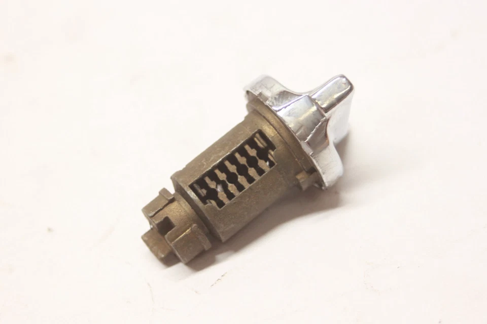 Nuevo de Lote Antiguo Chevrolet Corvette C1 C2 Interruptor de Encendido Bloqueo Cilindro GM 3772085 Foto 4 de 4