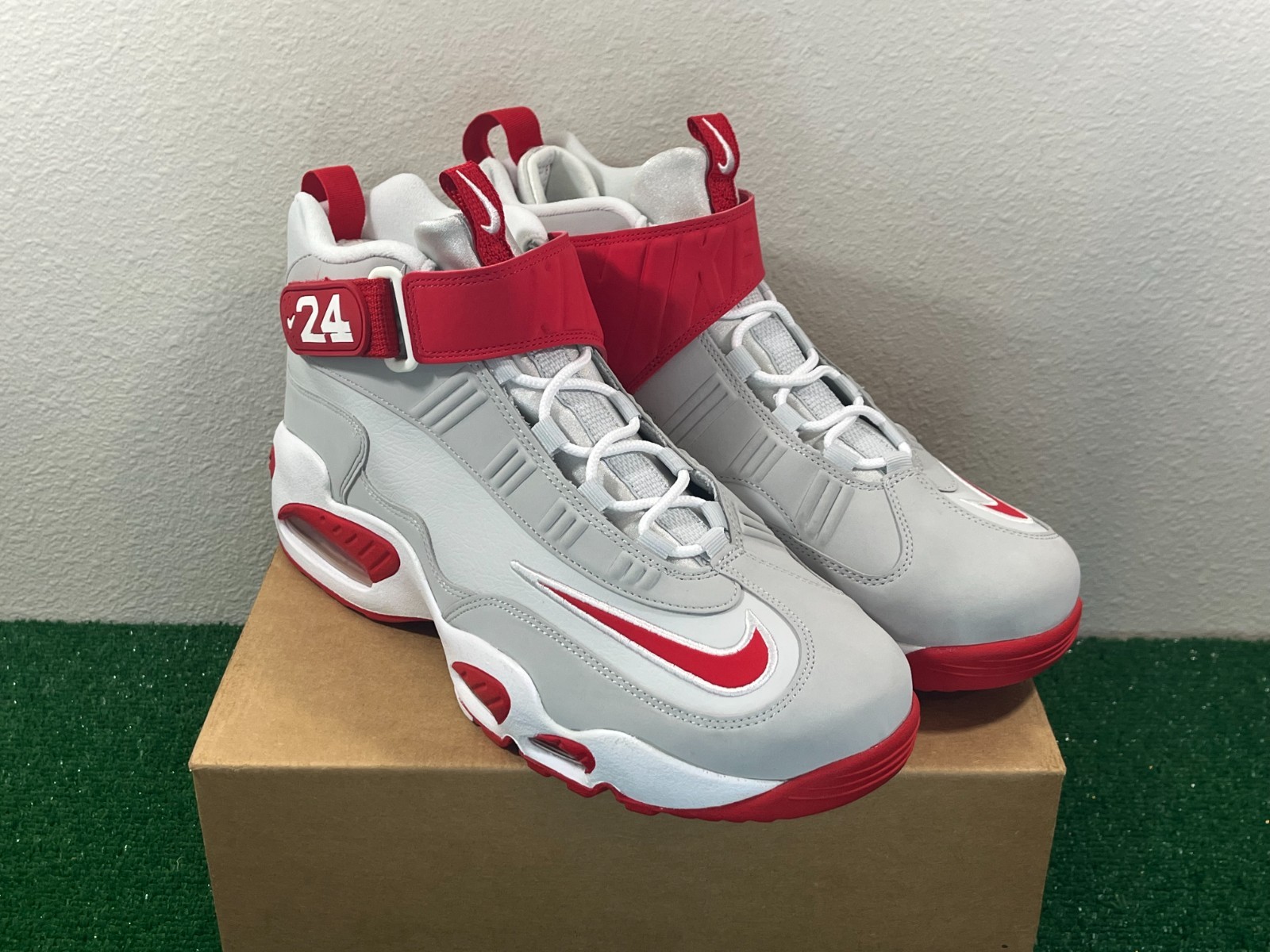 Sz 14 Men - Nike Air Griffey Max 1 Cincinnati Reds Grey Red Shoes RARE FD0760 image 6
