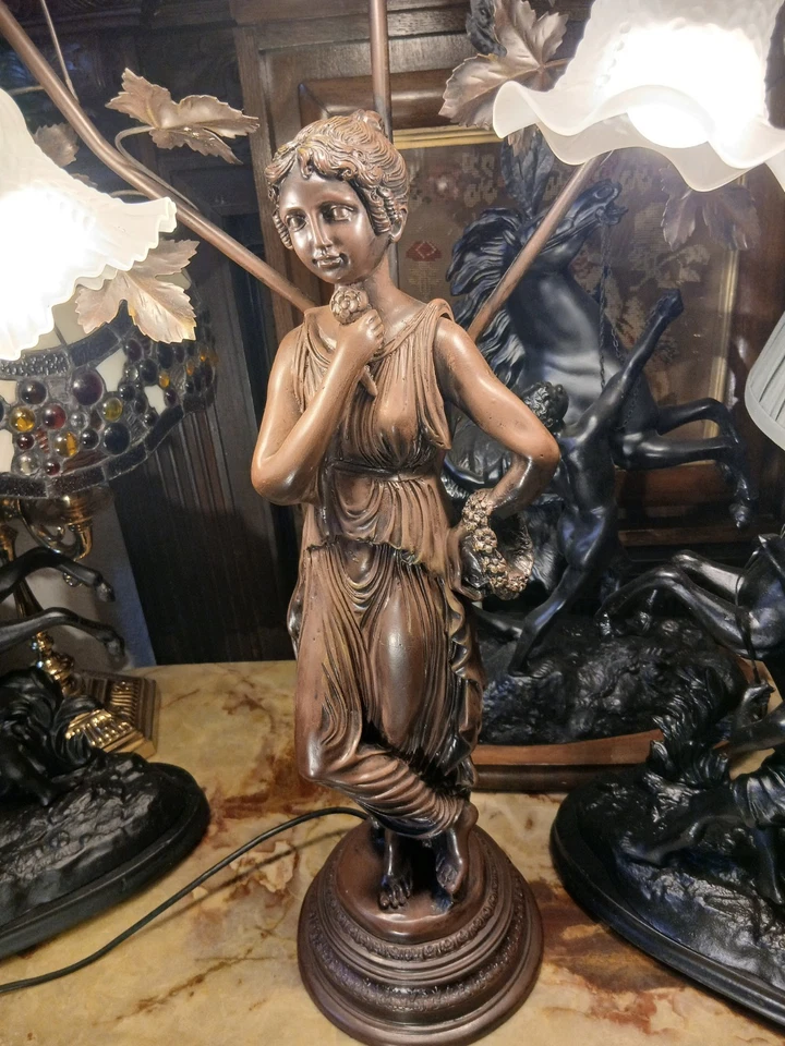Large  Bronze Colour  Table Lamp Lady With 3 Ruffle Shades Art Nouveau Style - Image 4 of 4