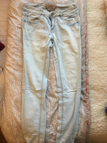 Women's Pull and Bear Skinny Jeans Size 