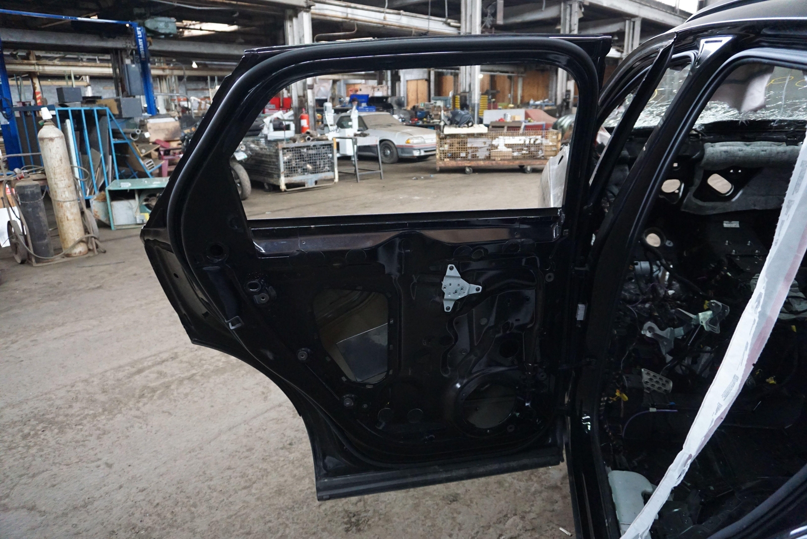 Rear Left Driver Side Door Shell Black 36a833311 Bentley Bentayga 2016-20 *Note*