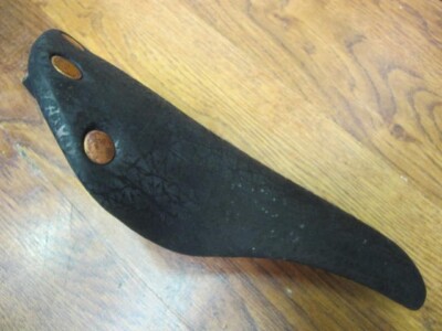 Selle Vélo Vintage San Marco Regal Cuir Perforé Noir - Italie, Neuve NOS (1993)