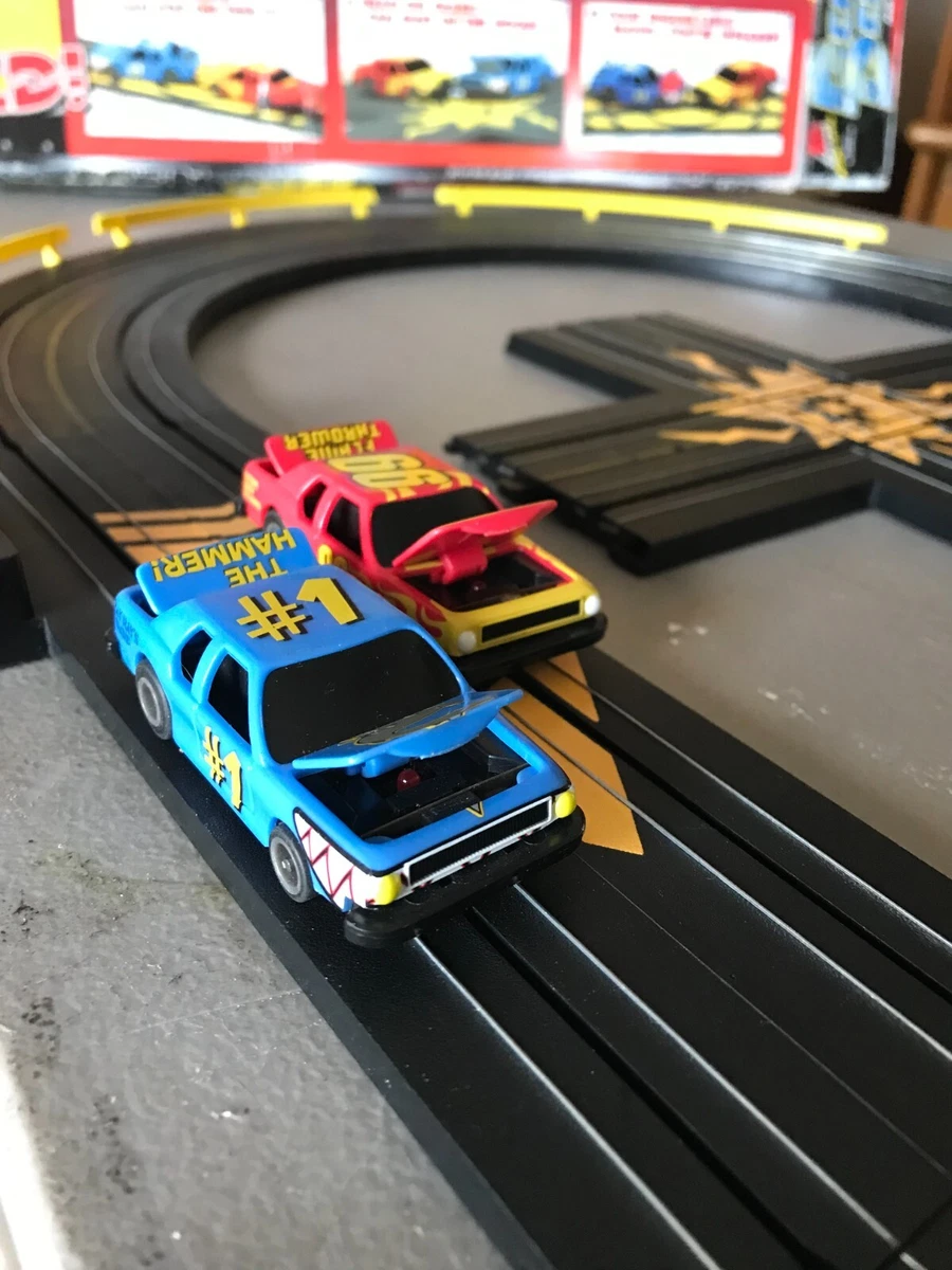 Hot wheels figure 8 raceway cars 2025