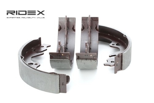 RIDEX Jeu de mâchoires de frein Mâchoires De Frein 70B0199 Arrière 200