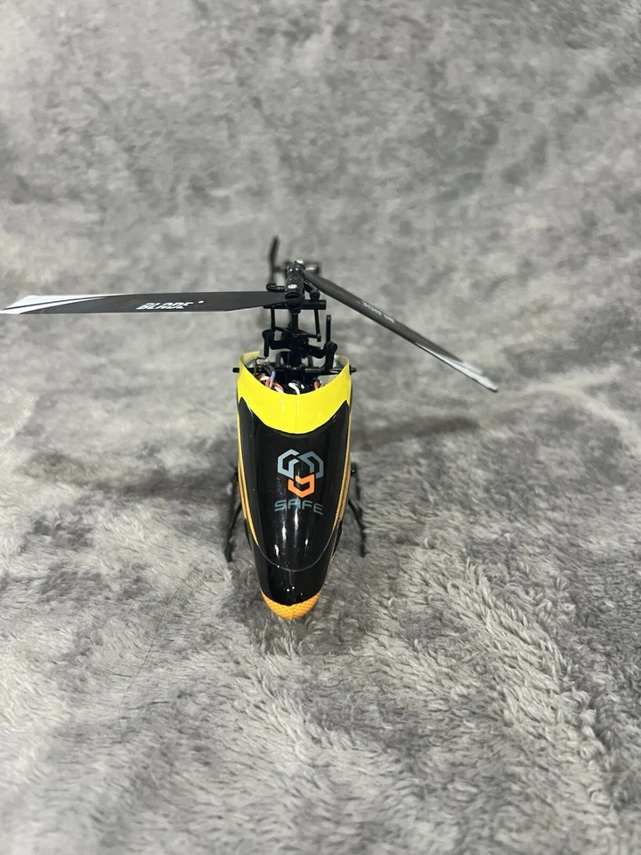 Eflite Nano CPS micro helicopter with 6 channel controller and charger - Image 4 of 4