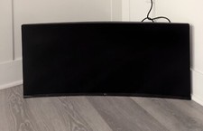 LG 34 ultrawide curved monitor 34WQ73A/ Open Box/ Slightly Cracked/Black