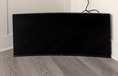 LG 34 ultrawide curved monitor 34WQ73A/ Open Box/ Slightly Cracked/Black