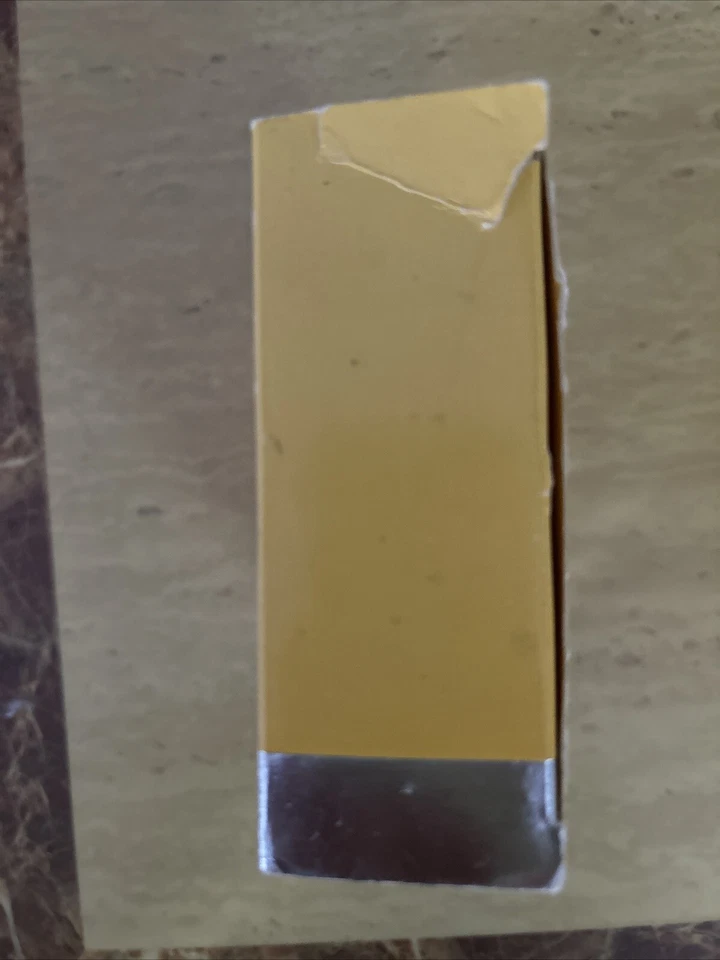 复古 - Aura For Women by Jacomo 2.4 / 2.5 盎司 / 75 毫升淡香水喷雾 - 盒装上衣 Dmg'd — 第 4/4 张图片