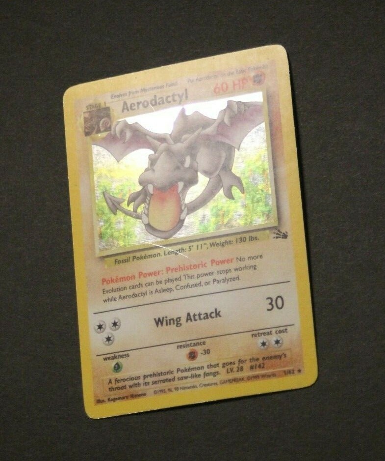 Aerodactyl 1/62 1999 Vintage Pokemon Holographic Shiny Foil Holo