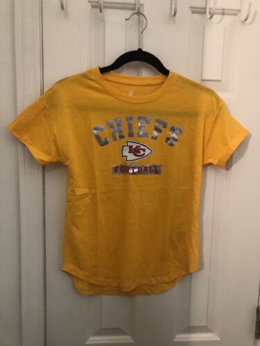 T-Shirt Kansas City Chiefs T-Shirt Mädchen Large 10/12 Gold funkelnd NFL Neu mit Etikett Kinder. - Bild 1 von 7